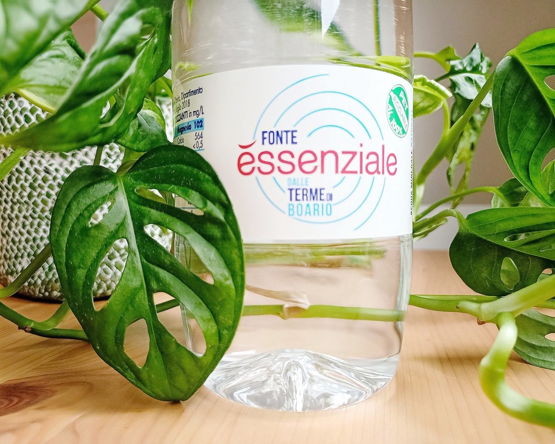 acqua stitichezza fonte essenziale